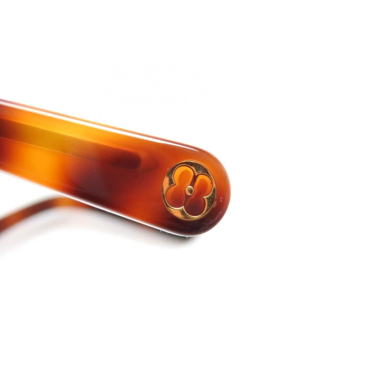 Louis Vuitton Sunglasses LV Petit Spcon Cat Eye Light Tortoiseshell Ensemble — view 7