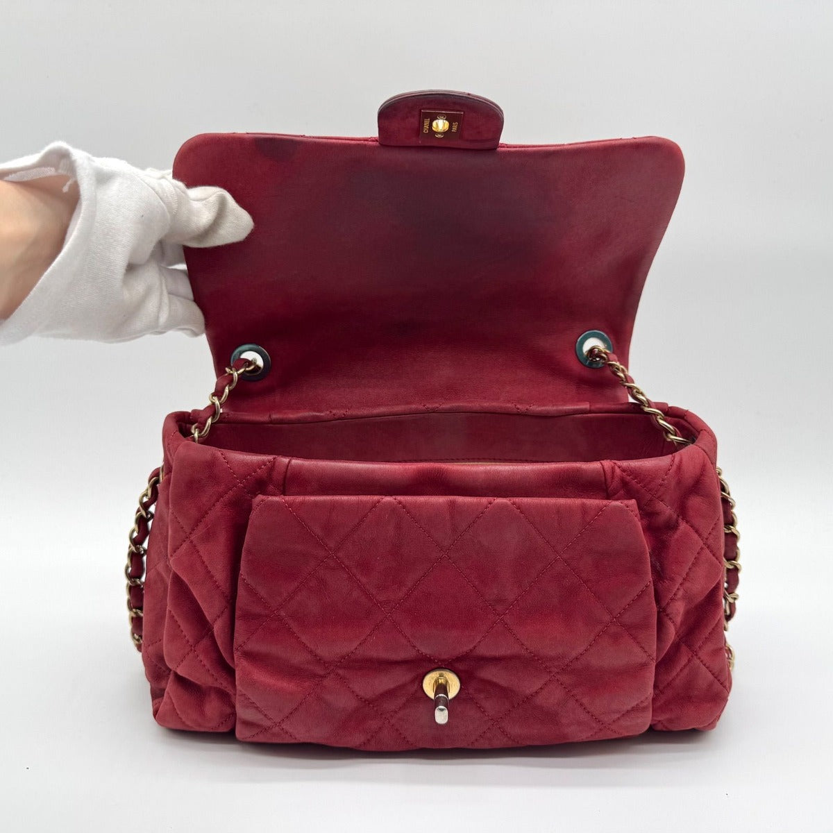 Chanel Shoulder Bag Quilted CC Logo Turnlock Gold Chain Leather Red Seal — view 11