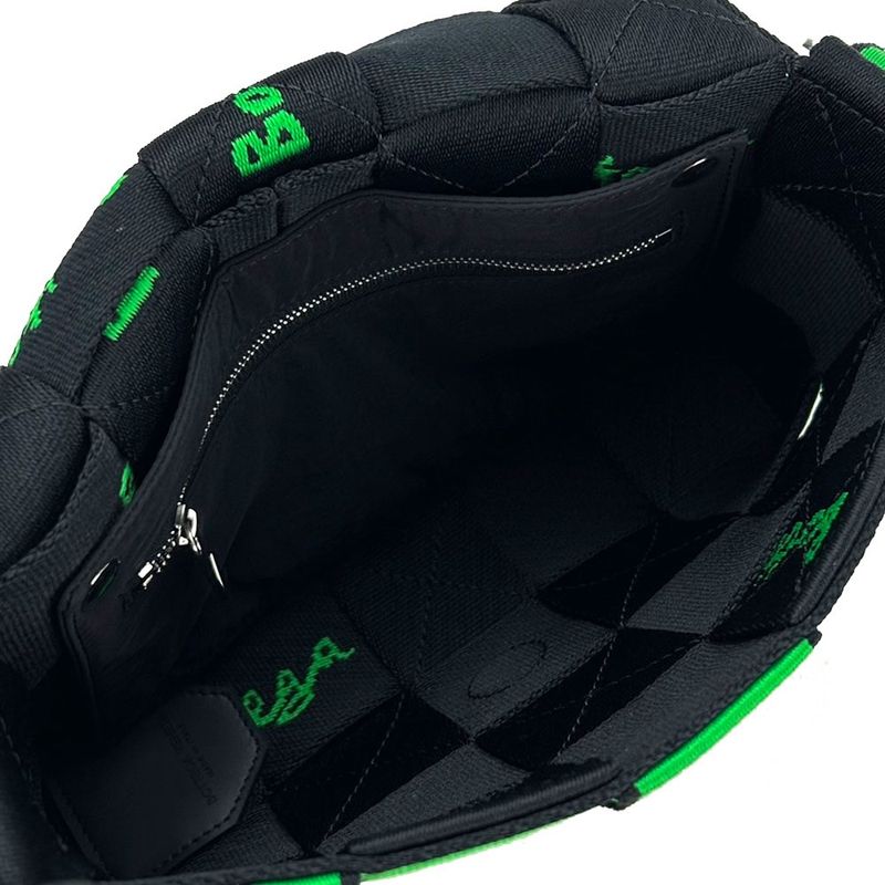 Bottega Veneta Shoulder Bag Crossbody Cassette Bag Paraquito Green Black