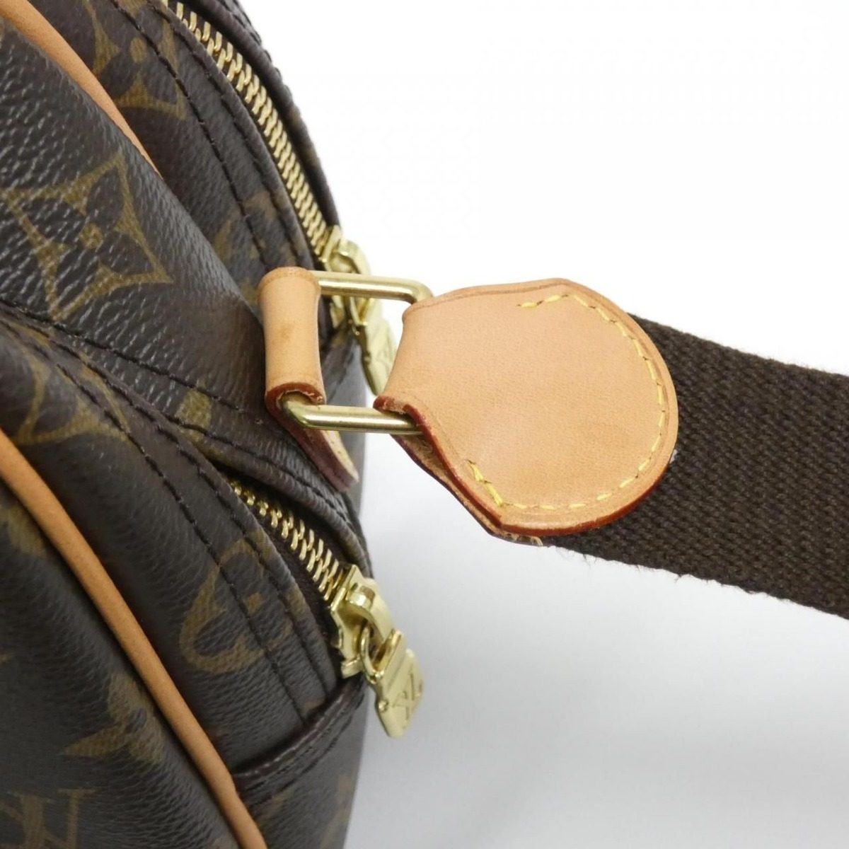 Louis Vuitton Monogram Reporter 28 cm Shoulder Bag — view 7