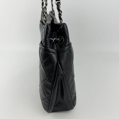 Chanel CC Logo Quilted Shoulder Bag Black Leather Vintage — view 5