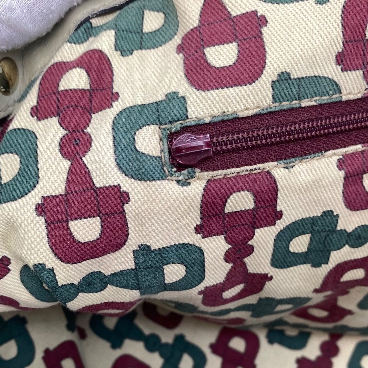 Gucci Handbag Ski GG Leather White Abbey Formal Travel — view 9