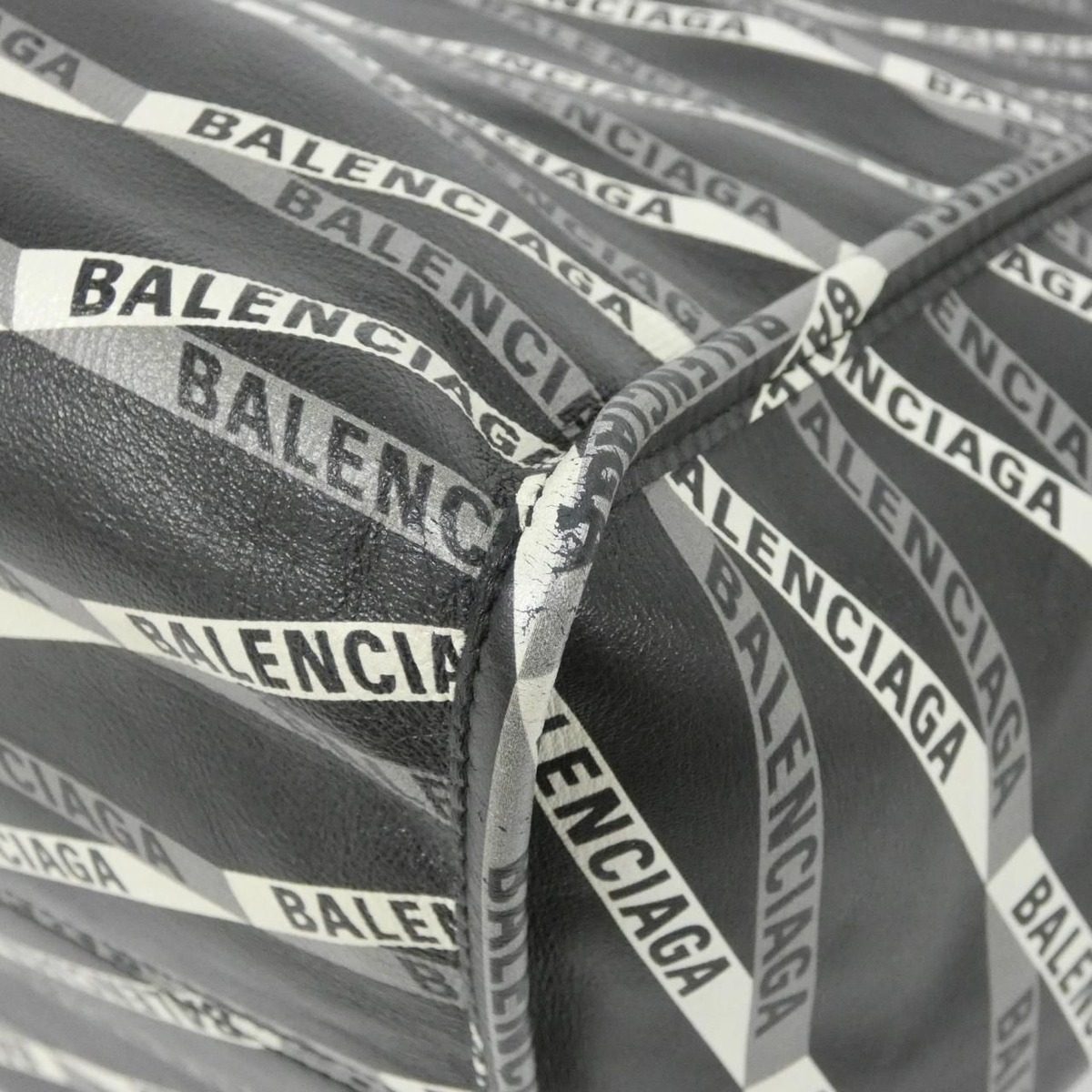 Balenciaga Bag Handbag Black — view 2