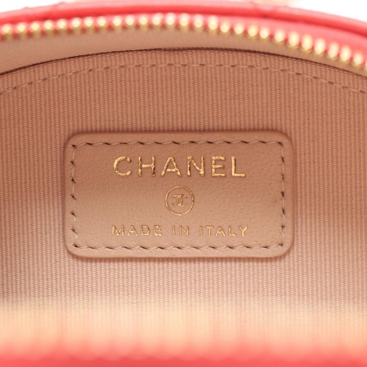 Chanel Shoulder Bag Quilted Red Lambskin — view 4