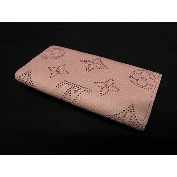 Louis Vuitton Key Case Multicles 4 Rose Jasmine Pinkish Monogram Mahina — view 3
