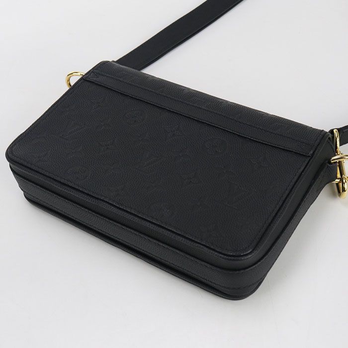 Louis Vuitton Studio Messenger NBA Collaboration M58498 Shoulder Bag Leather