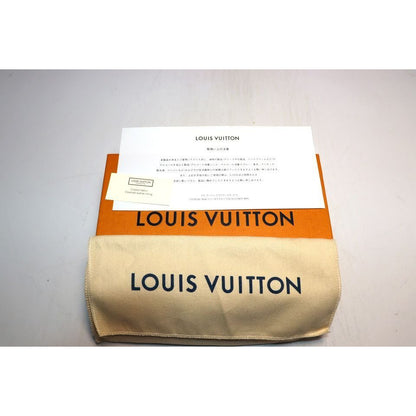 Louis Vuitton Monogram Giant Reverse Portefeuille Sarah Leather Bifold Wallet — view 9