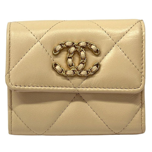Chanel Wallet 19 Bifold Lambskin Beige Gold CC Logo Quilted Trifold Compact
