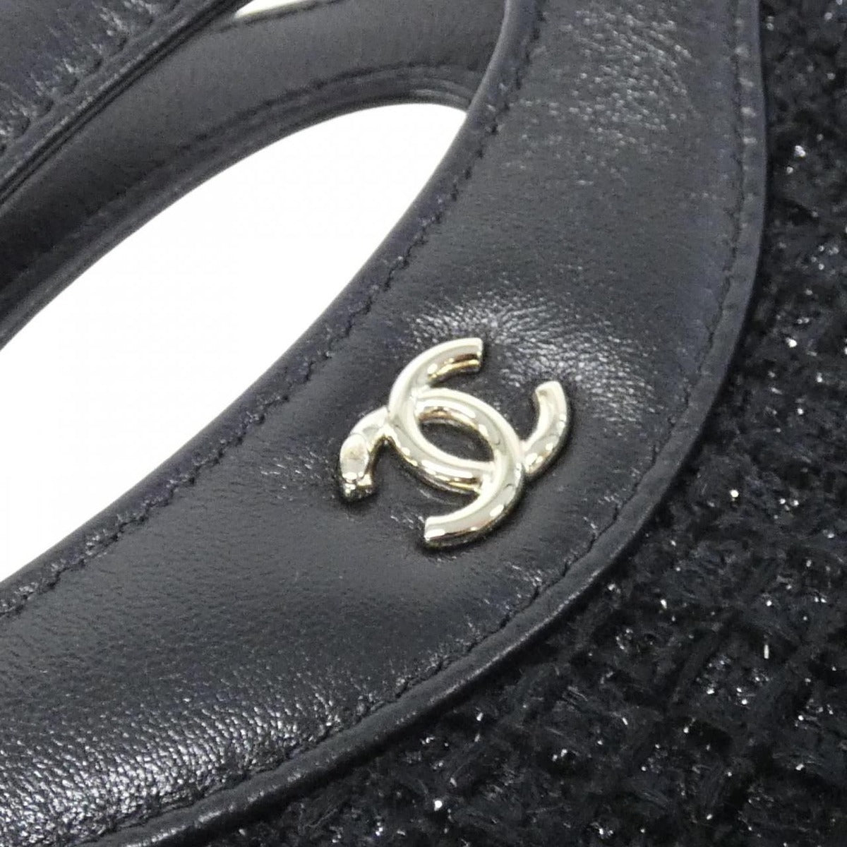 Chanel 31 Line Bag — view 5