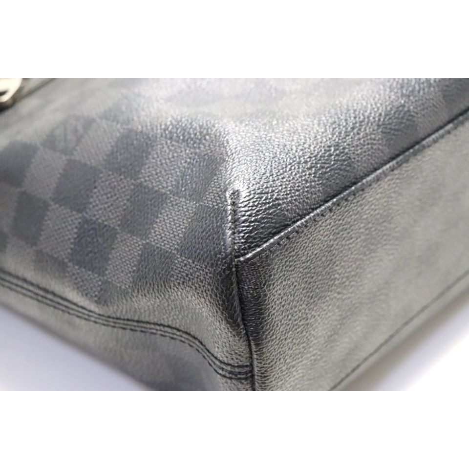 Louis Vuitton Damier Graphite Mick MM Leather Shoulder Bag — view 4