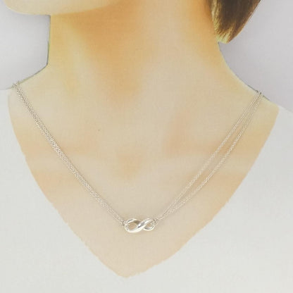Tiffany Figure 8 Size 40 Necklace — view 6