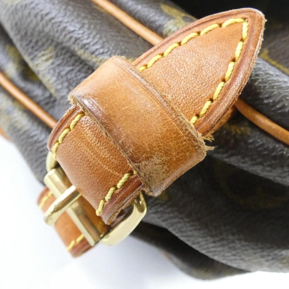 Louis Vuitton Monogram Saumur 30 cm — view 4