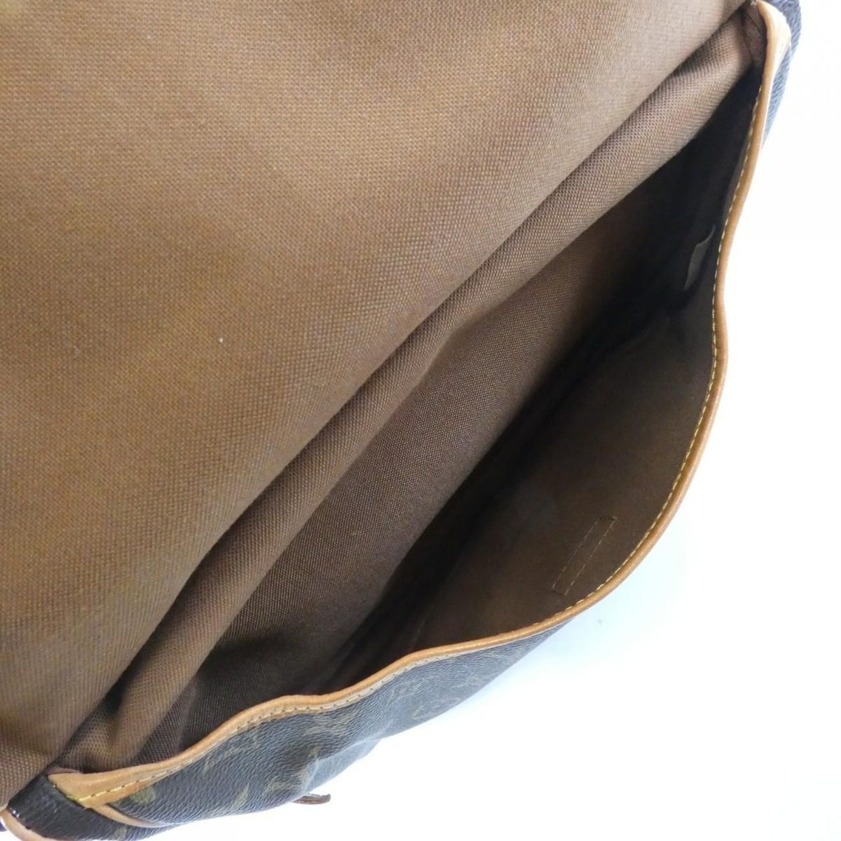 Louis Vuitton Monogram Saumur 30 cm — view 8