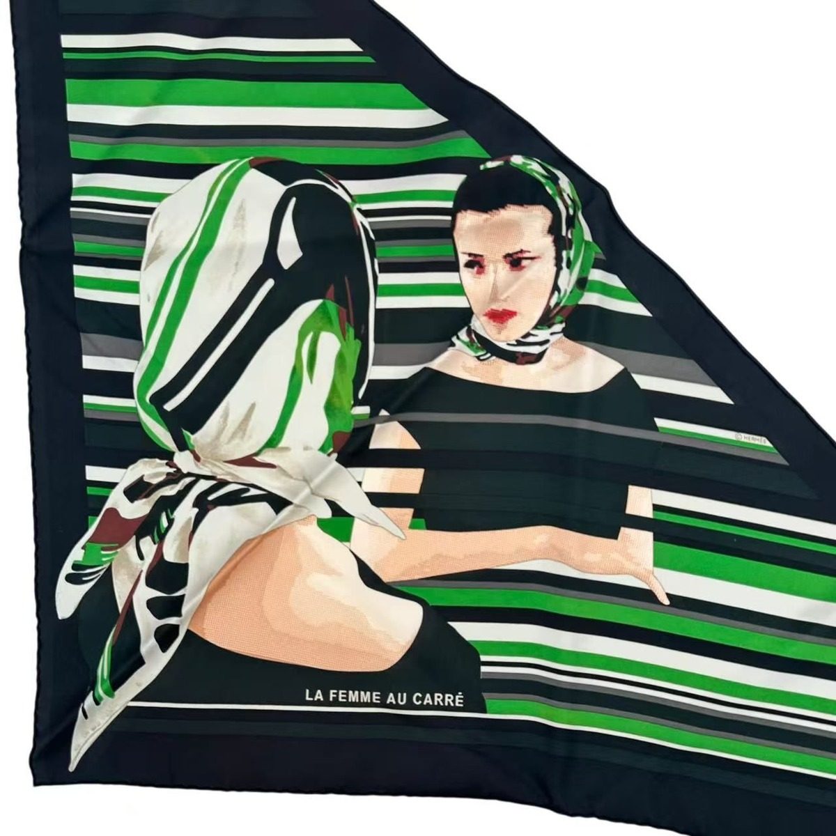 Hermes Scarf Silk Pointe la Femme AU Carre Green — view 4