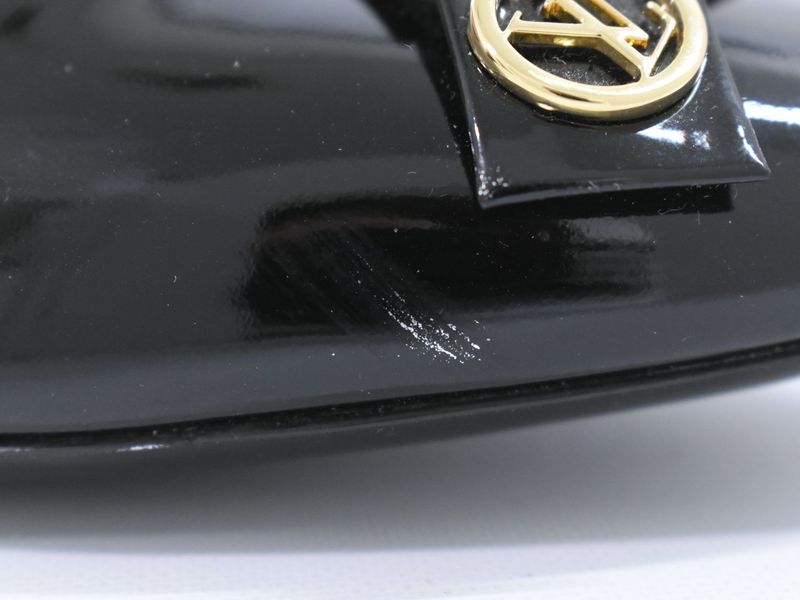 Authentic Louis Vuitton LV Logo Ribbon Pumps Heels 37H Patent Leather Black