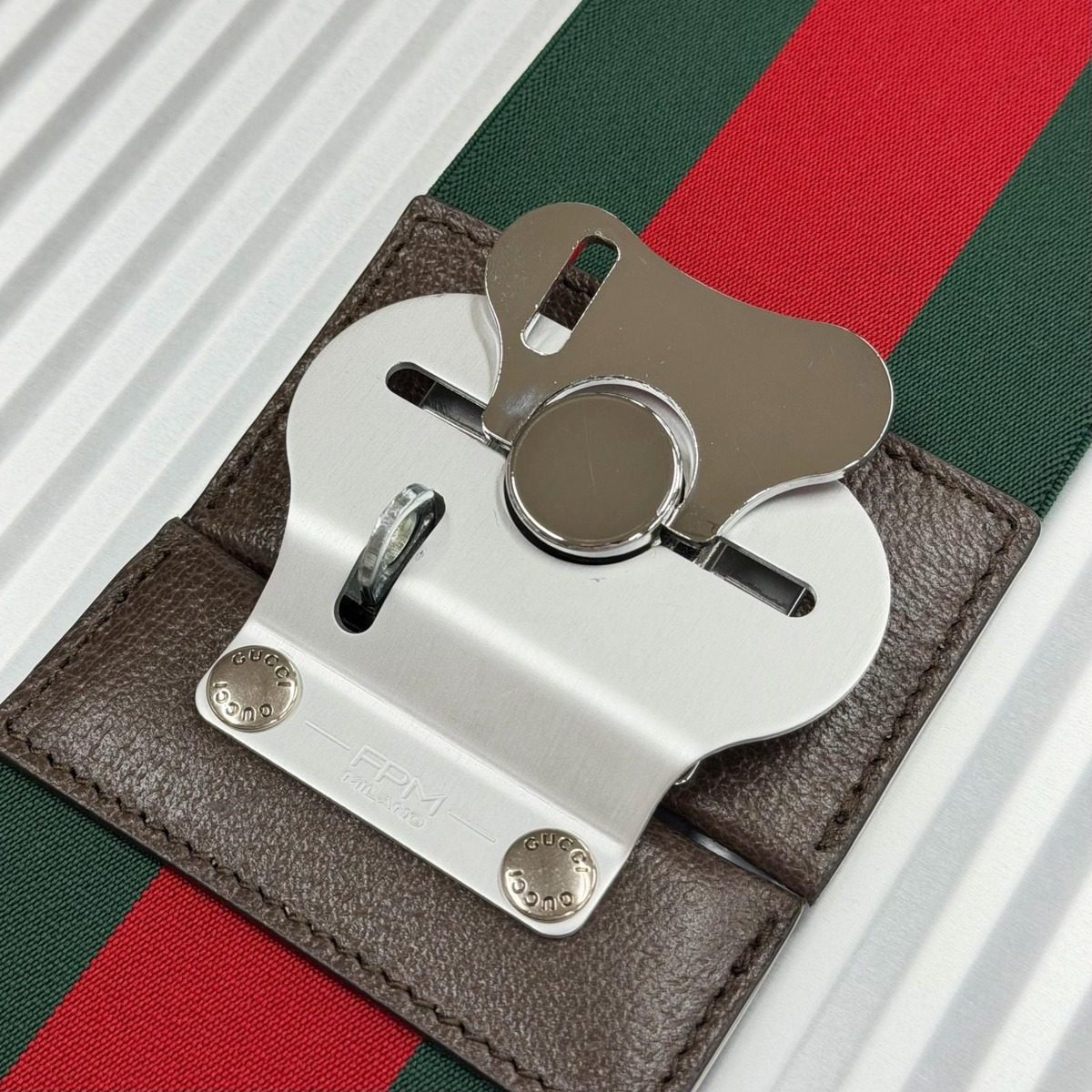 Gucci Milano Porter Cabin Trolley Aluminum GG Supreme Canvas — view 13
