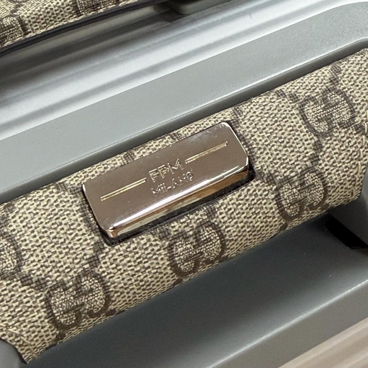 Gucci Milano Porter Cabin Trolley Aluminum GG Supreme Canvas — view 9