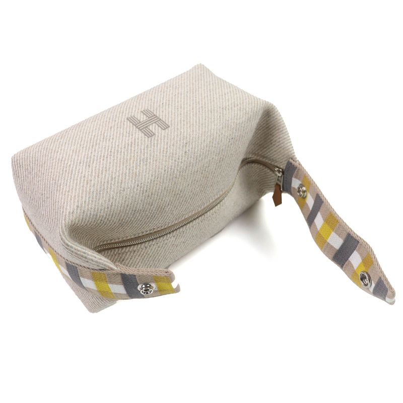 Hermes Brid A Black PM Au Carre Segur Silver Hardware Serie Button Wool Handbag