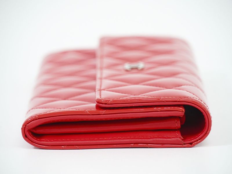 Authentic Chanel Coco Mark Matelasse Long Wallet Patent Leather Red Matelasse