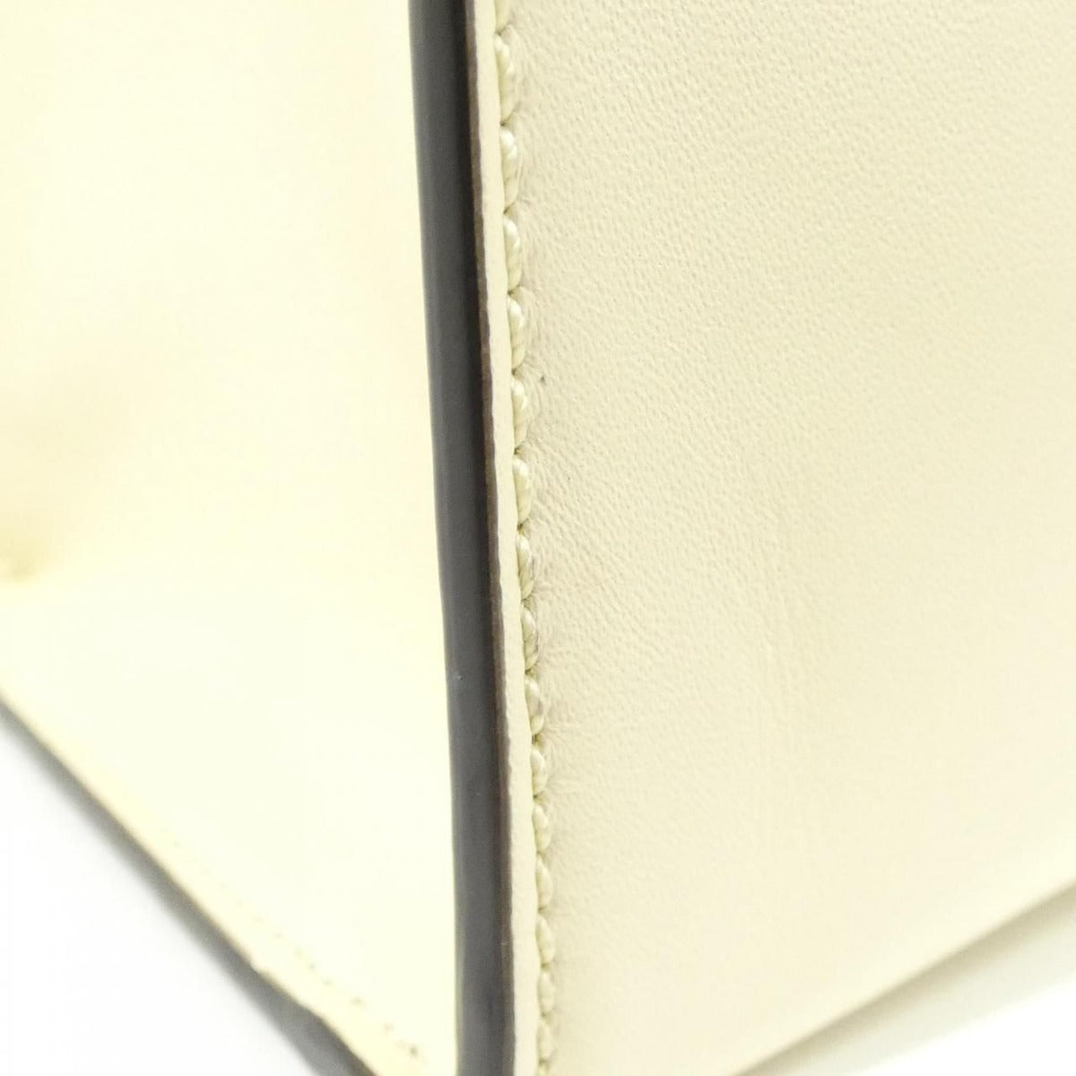 Fendi Bag Gold Pergamena — view 7