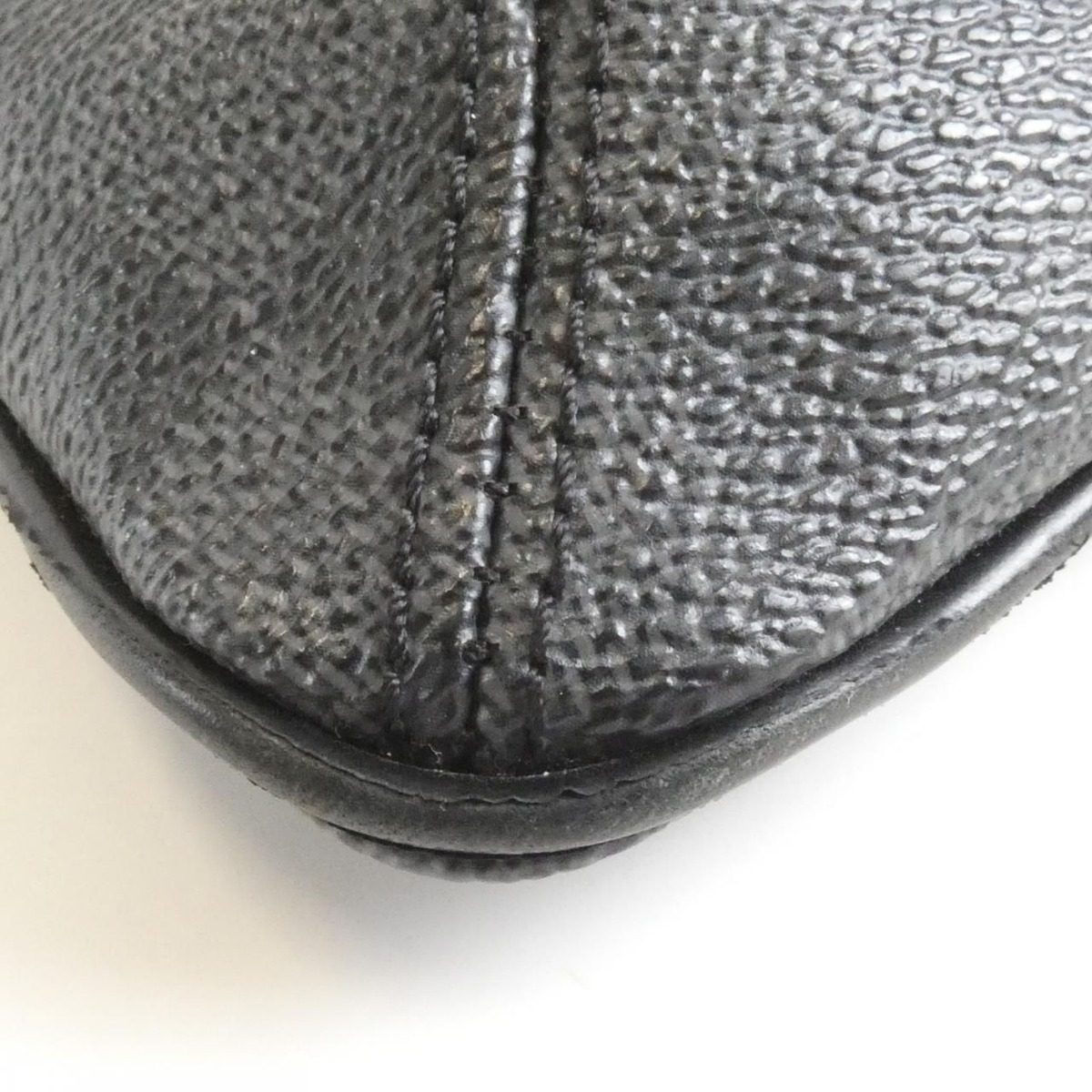 Louis Vuitton Damier Graphite Thomas Shoulder Bag — view 3