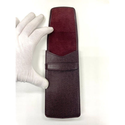 Louis Vuitton Taiga Etui GM Pen Case Acajou — view 9