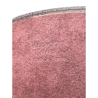 Louis Vuitton Taiga Etui GM Pen Case Acajou — view 10