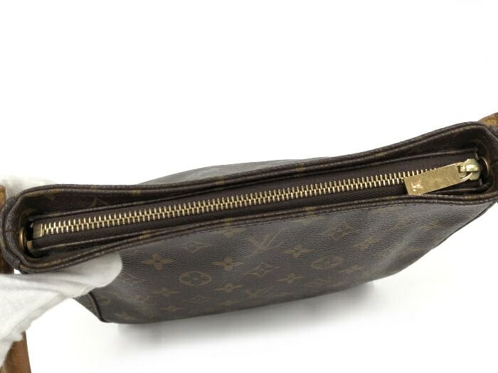 Louis Vuitton Looping MM Shoulder Bag Monogram M51146