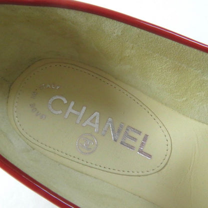 CHANEL G30708 Round Toe Patent Leather Loafers With Coco Mark Hardware Red