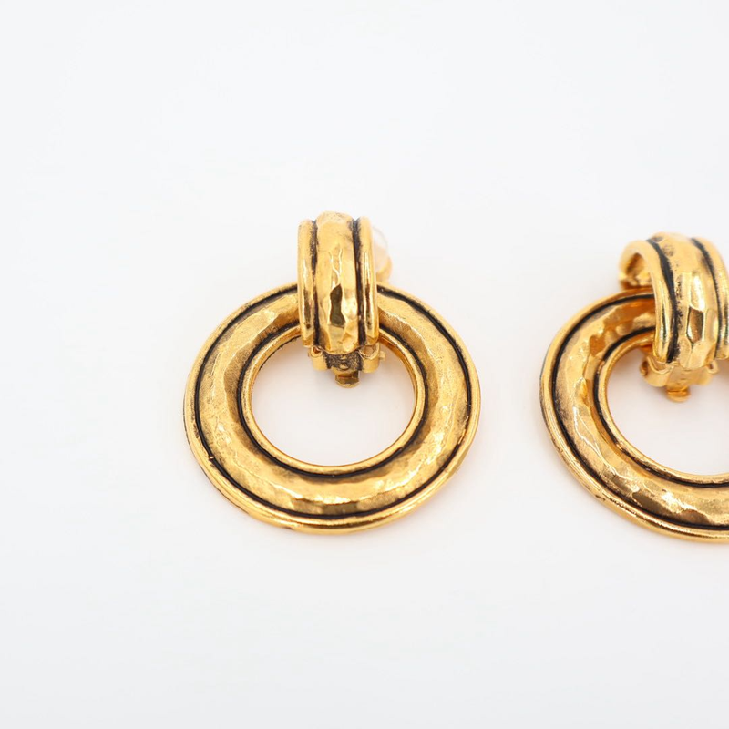 Chanel Matelasse Hoop Earrings Gold Accessories Women