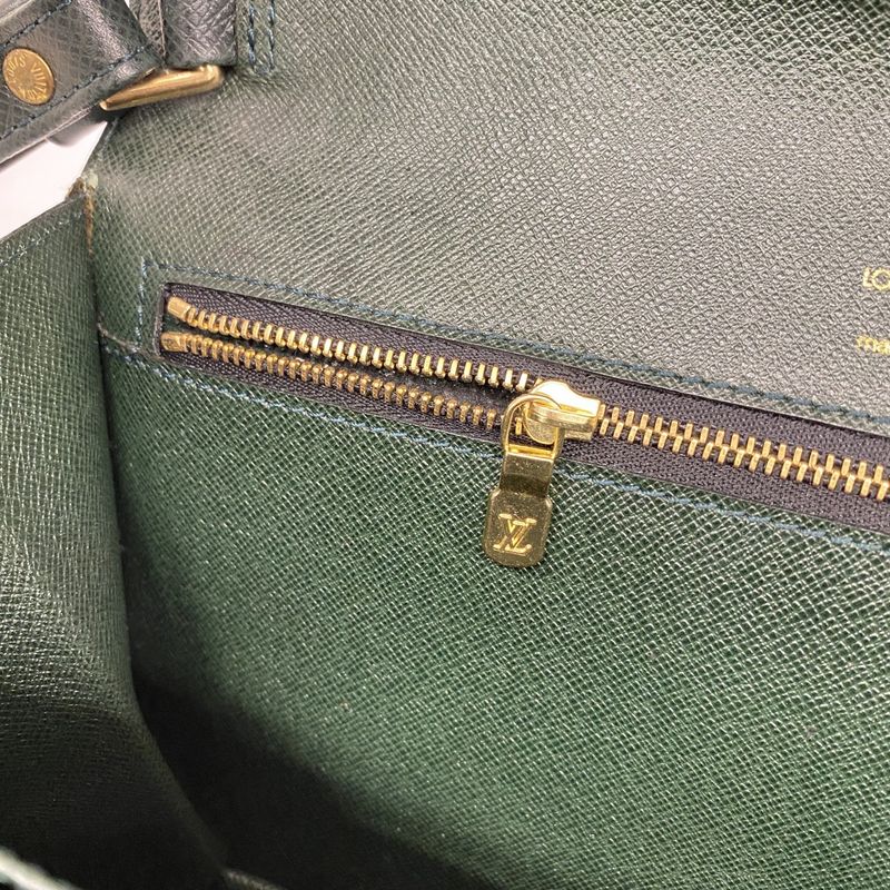 Louis Vuitton Clutch Bag Taiga Pochette Clade M30194 Epi Cear Men's