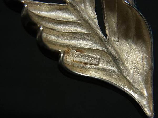 Tiffany & Co Tiffany & Co Sv925 Leaf Pin Brooch Pin Brooch Pin Badge