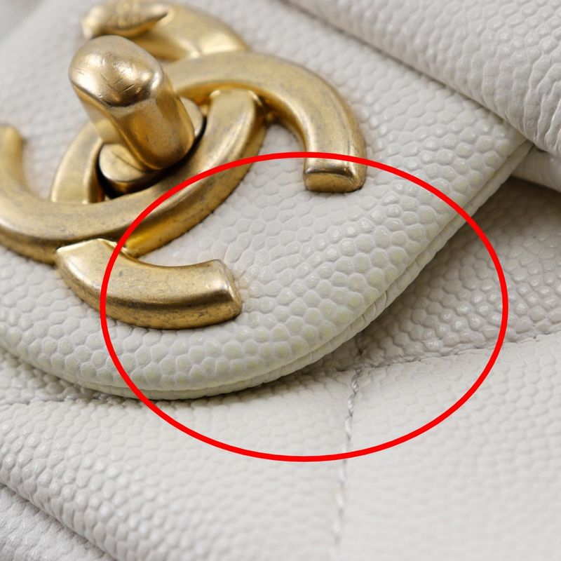 Chanel Matelasse Flap Shoulder Chain Shoulder A35200 Caviar Skin White/gold