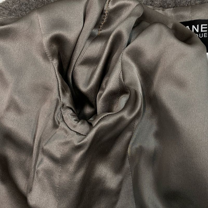 Chanel Coat Size 42 L Women - P09457 Gray Long Sleeves/fur/zip Up/fall/winter