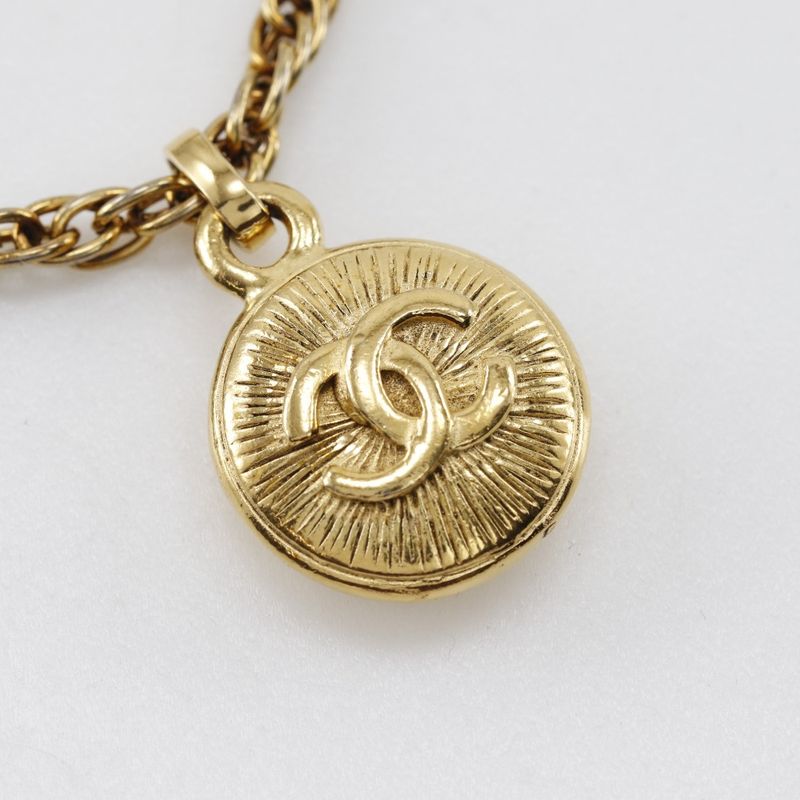 Chanel Coco Mark Vintage Gold Plated Ladies 36.4g Necklace
