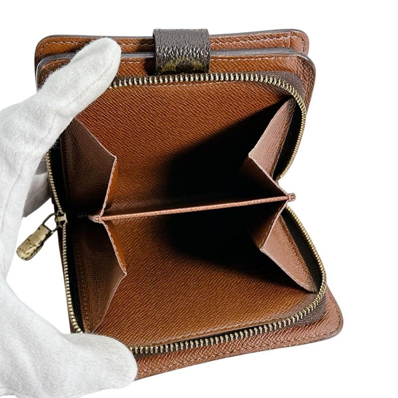 Louis Vuitton M61667 Monogram Compact Zipped Wallet With Zipper Pocket For