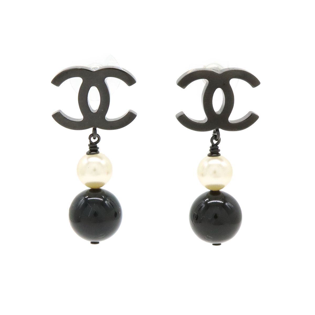 Chanel Coco Pearl Earrings Swing Earrings Metal Faux Pearl Black Black B14 B