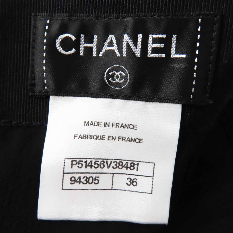 CHANEL P51456 Cutworker With Coco Plaque Plate Cles Leath Pleated Skirt Black