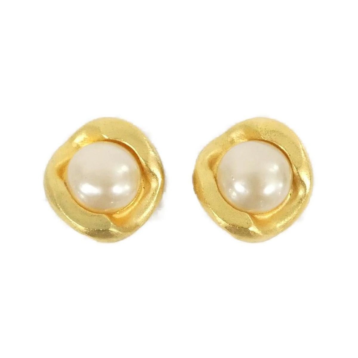 Chanel Vintage Earrings Gold