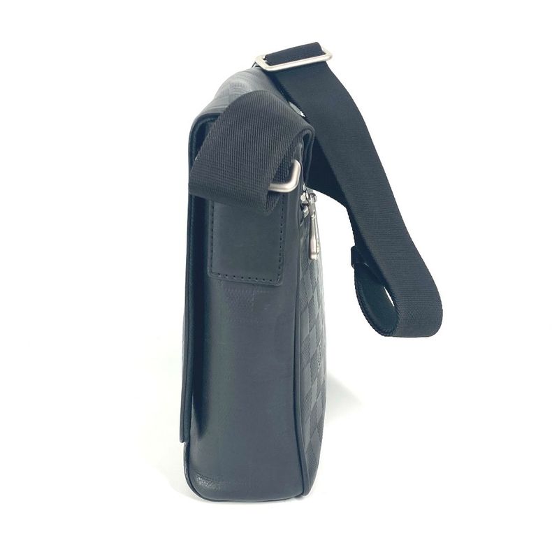 Louis Vuitton Shoulder Bag District PM N41033 Damier Infini Leather Black