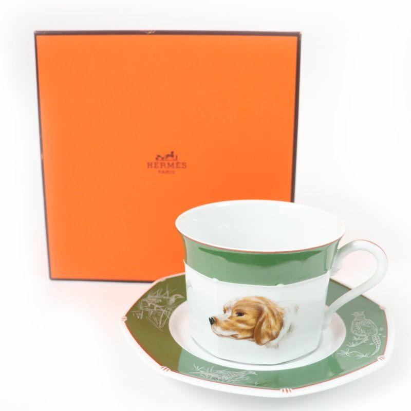 Hermes Pottery Cup And Saucer English Setter Dog Pattern Set Of 2 Green White