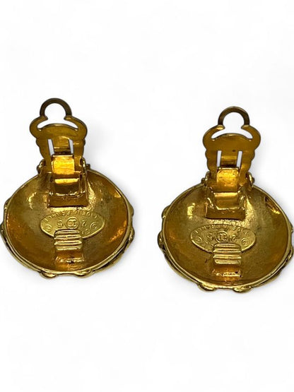 Chanel 25 Engraved 1990's Triple Coco Mark Earrings Ladies Gold