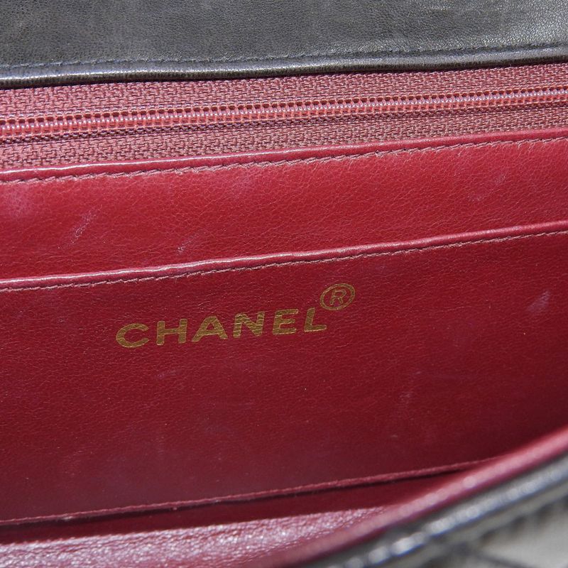 Chanel Chanel Quilted Diana 22 Chain Shoulder Bag