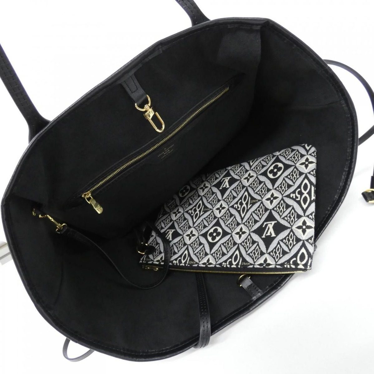 Louis Vuitton Neverfull MM Bag — view 7