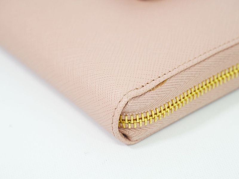 Authentic Prada Ribbon Round Zipper Long Wallet Long Wallet Leather Pink Wallet