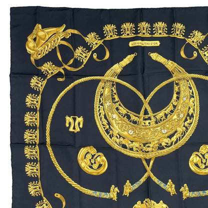Hermes Scarf Silk Carre 90 les Cavaliers D'Or Golden Knight Black — view 2