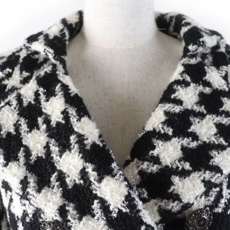 CHANEL P62358v47832 Wool Coco Mark Button Staggered Pattern Tweed Jacket Black