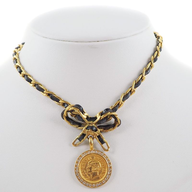 Chanel Coin Ribbon Vintage Choker Gold Plated And Rhinestone Gold 96P Ladies