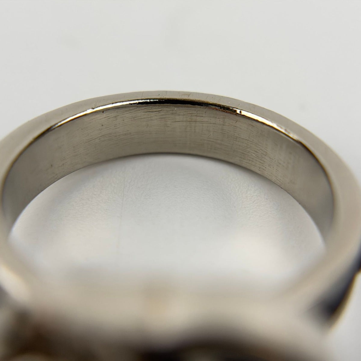 Chanel CC Logo Camellia Ring Silver Black Vintage — view 9