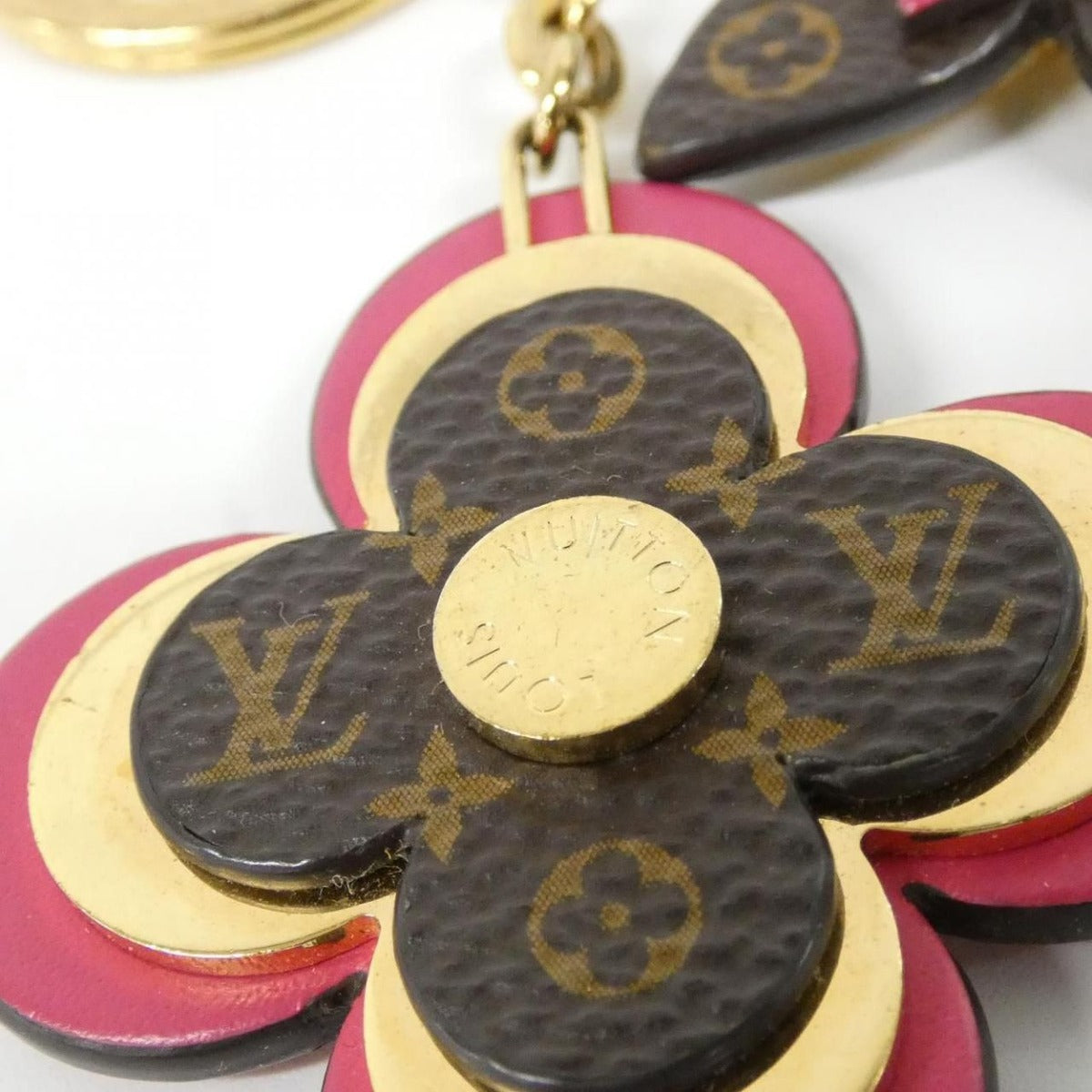 Louis Vuitton Monogram Key Holder Blooming Flower Ring — view 3
